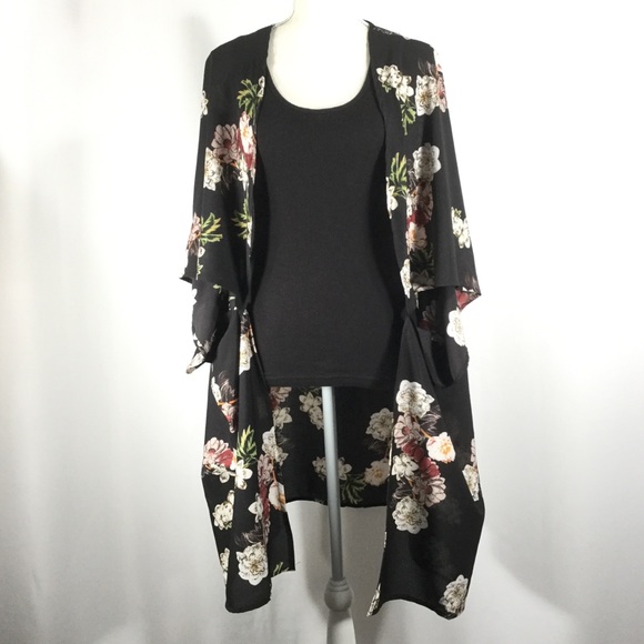 Amaryllis Tops - AMARYLLIS | Kimono Boho Black Floral Print
